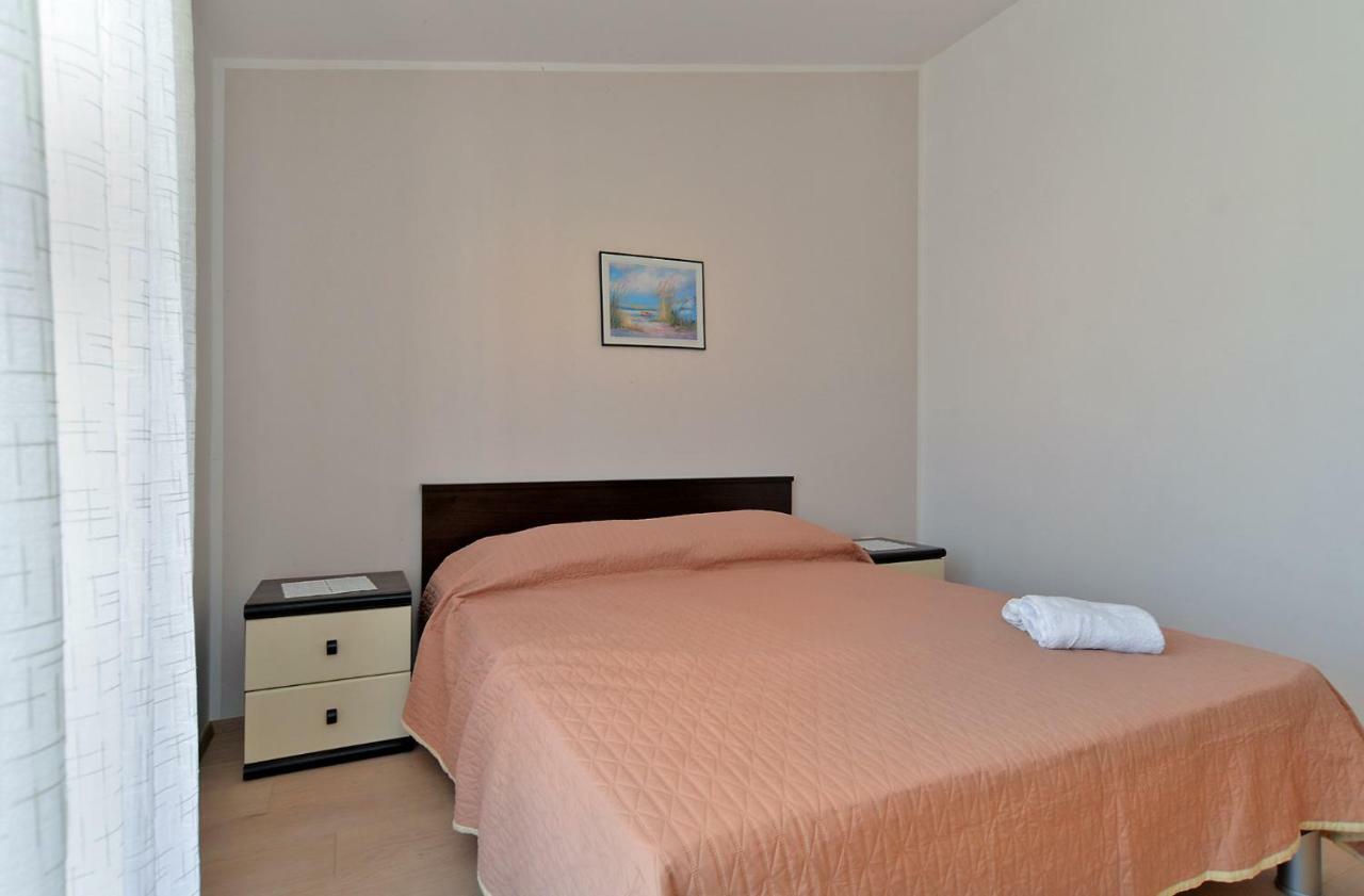 Apartment Gracijela 827 메덜린 외부 사진