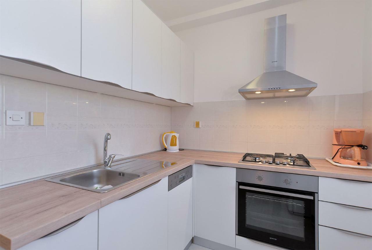 Apartment Gracijela 827 메덜린 외부 사진